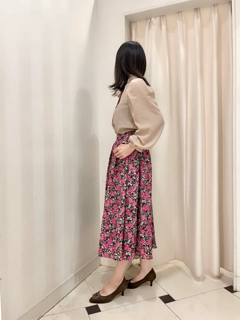 組曲 金井 コーディネート画像