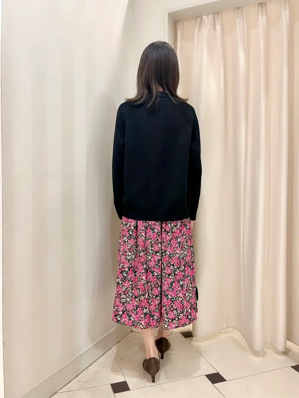 組曲 金井 コーディネート画像