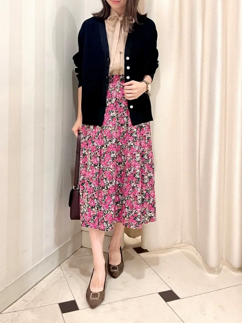 組曲 金井 コーディネート画像