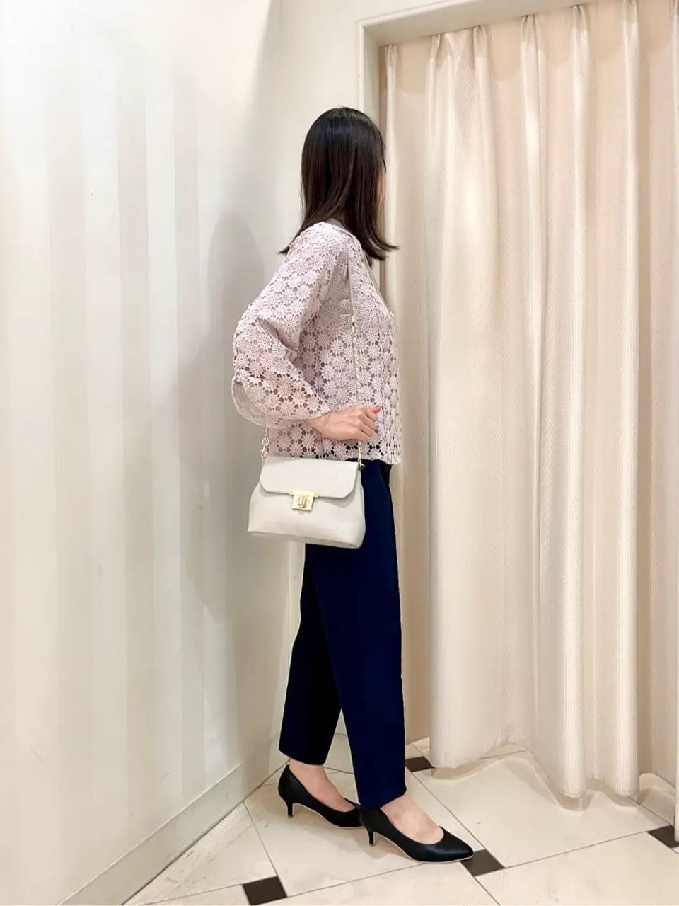 組曲 金井 コーディネート画像