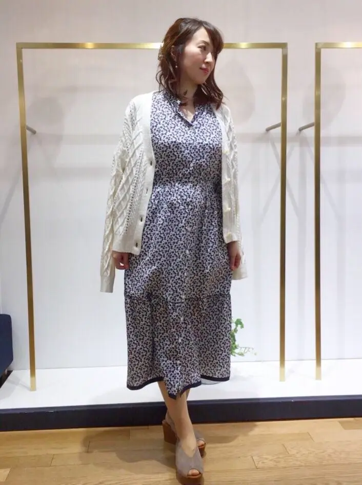 組曲 伊藤 コーディネート画像