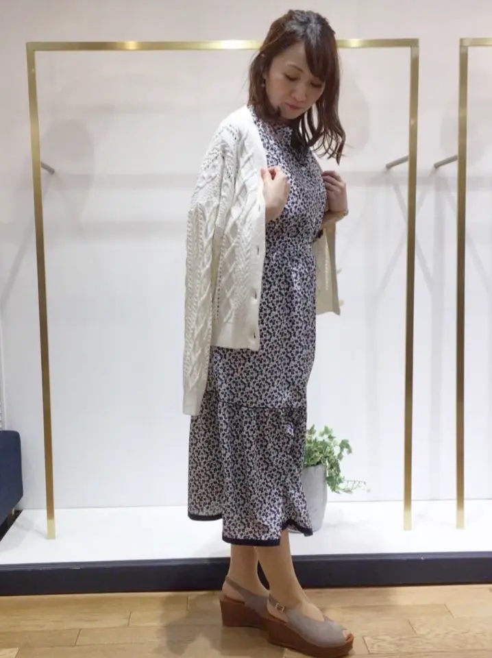 組曲 伊藤 コーディネート画像