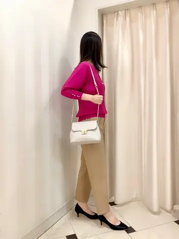 組曲 金井 コーディネート画像