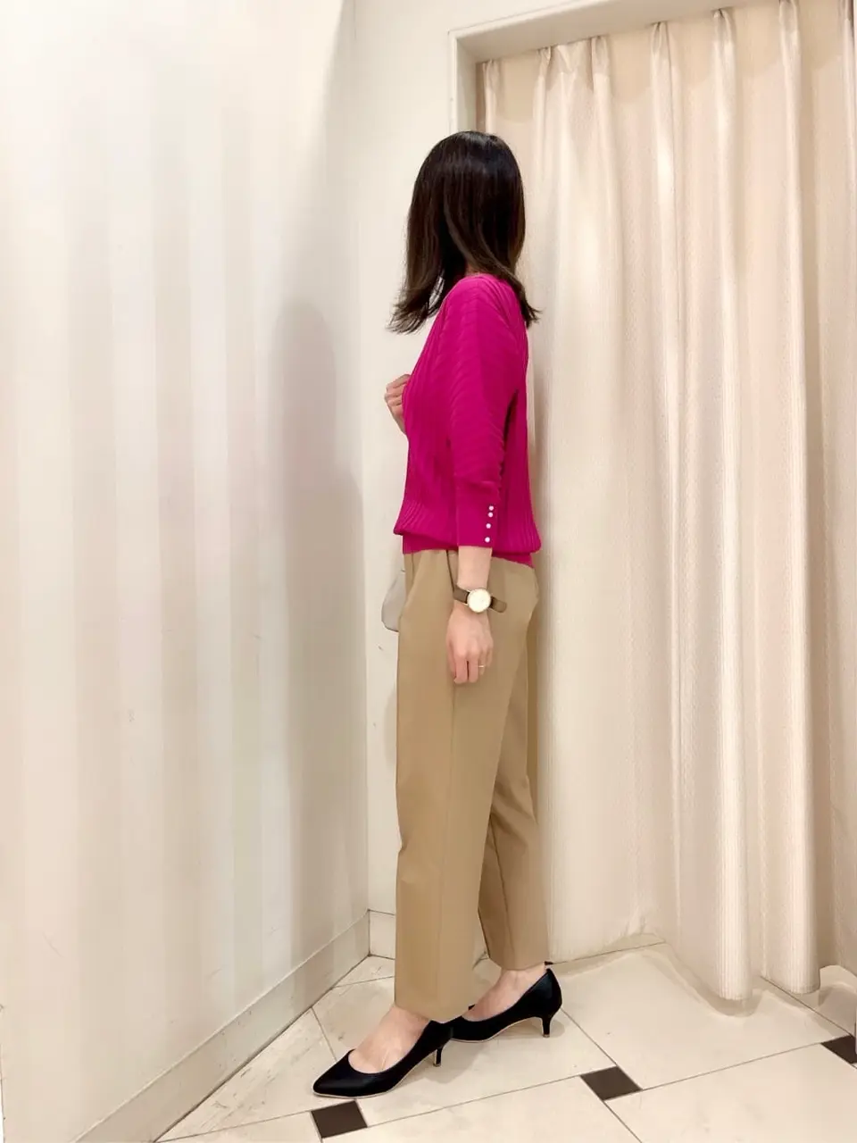 組曲 金井 コーディネート画像