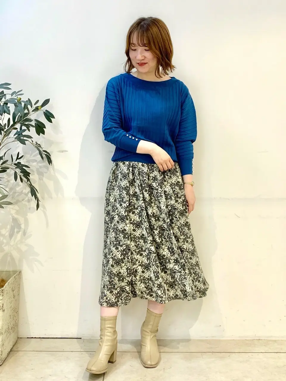 組曲 石井 コーディネート画像