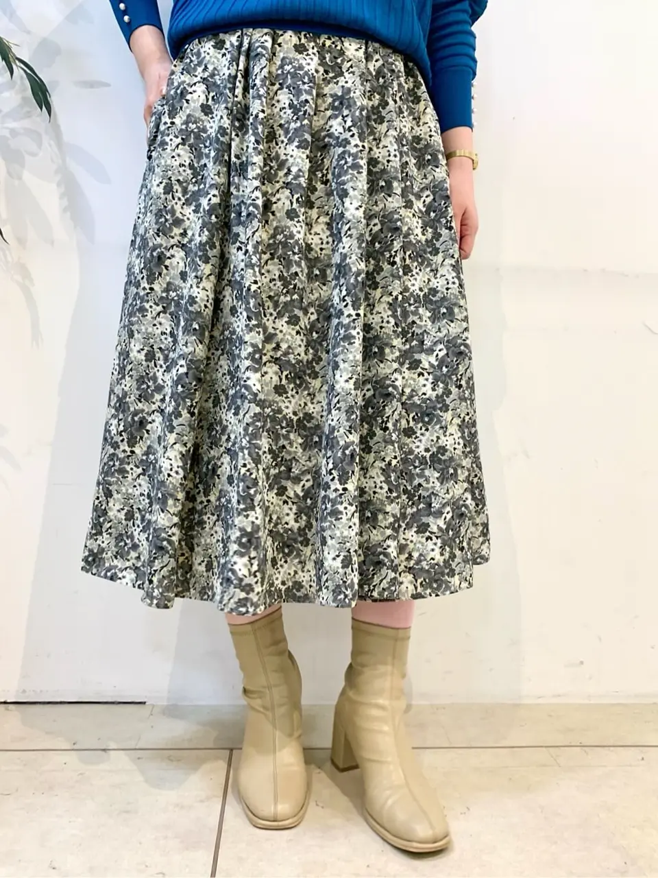 組曲 石井 コーディネート画像