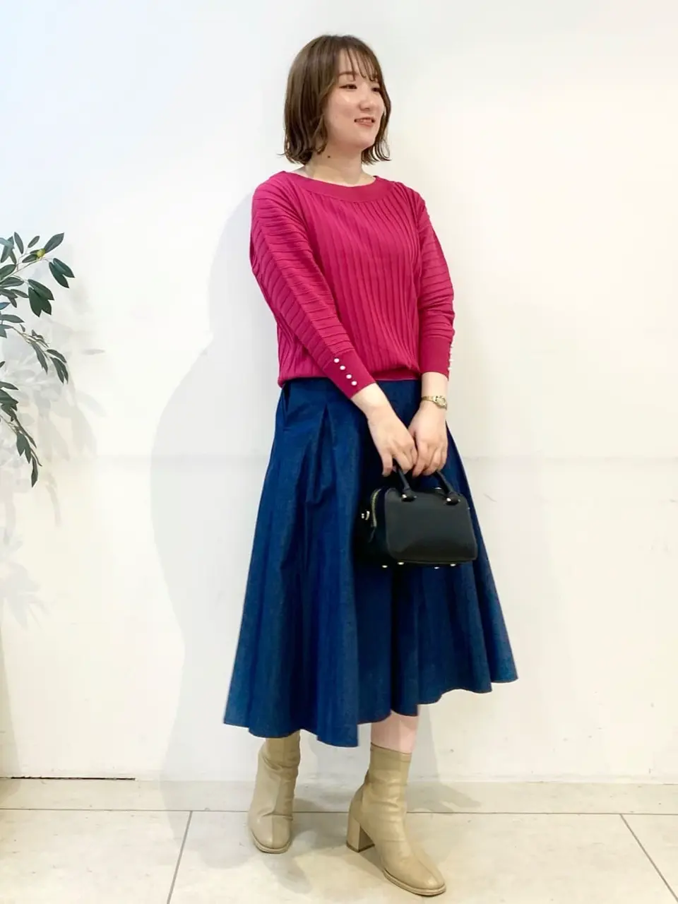 組曲 石井 コーディネート画像