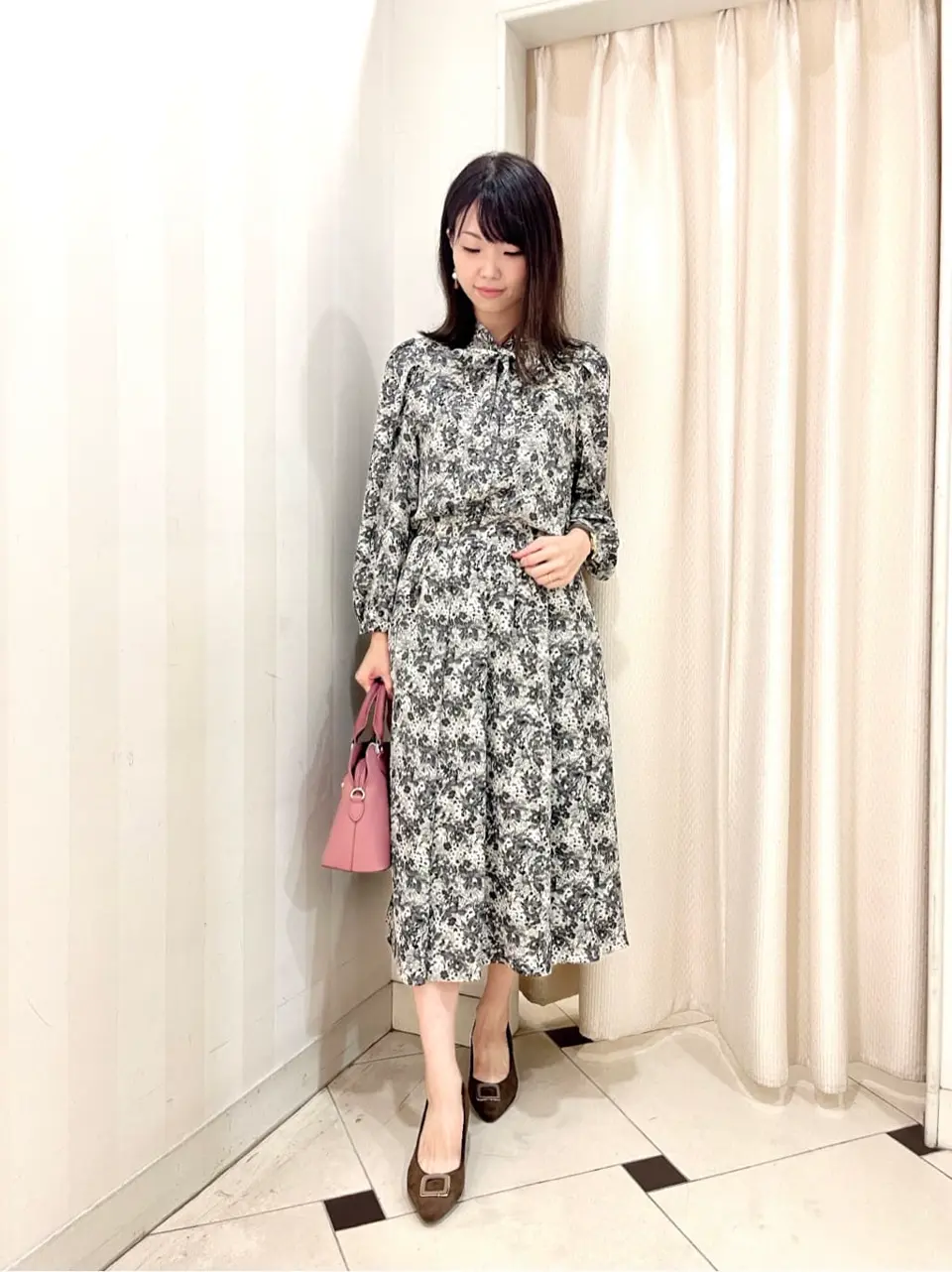 組曲 金井 コーディネート画像