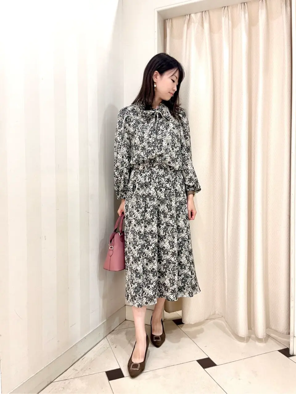 組曲 金井 コーディネート画像