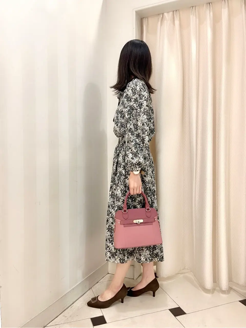 組曲 金井 コーディネート画像