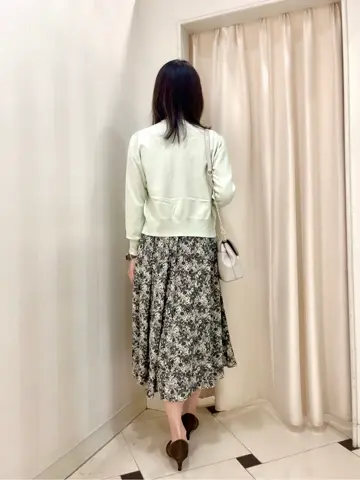 組曲 金井 コーディネート画像