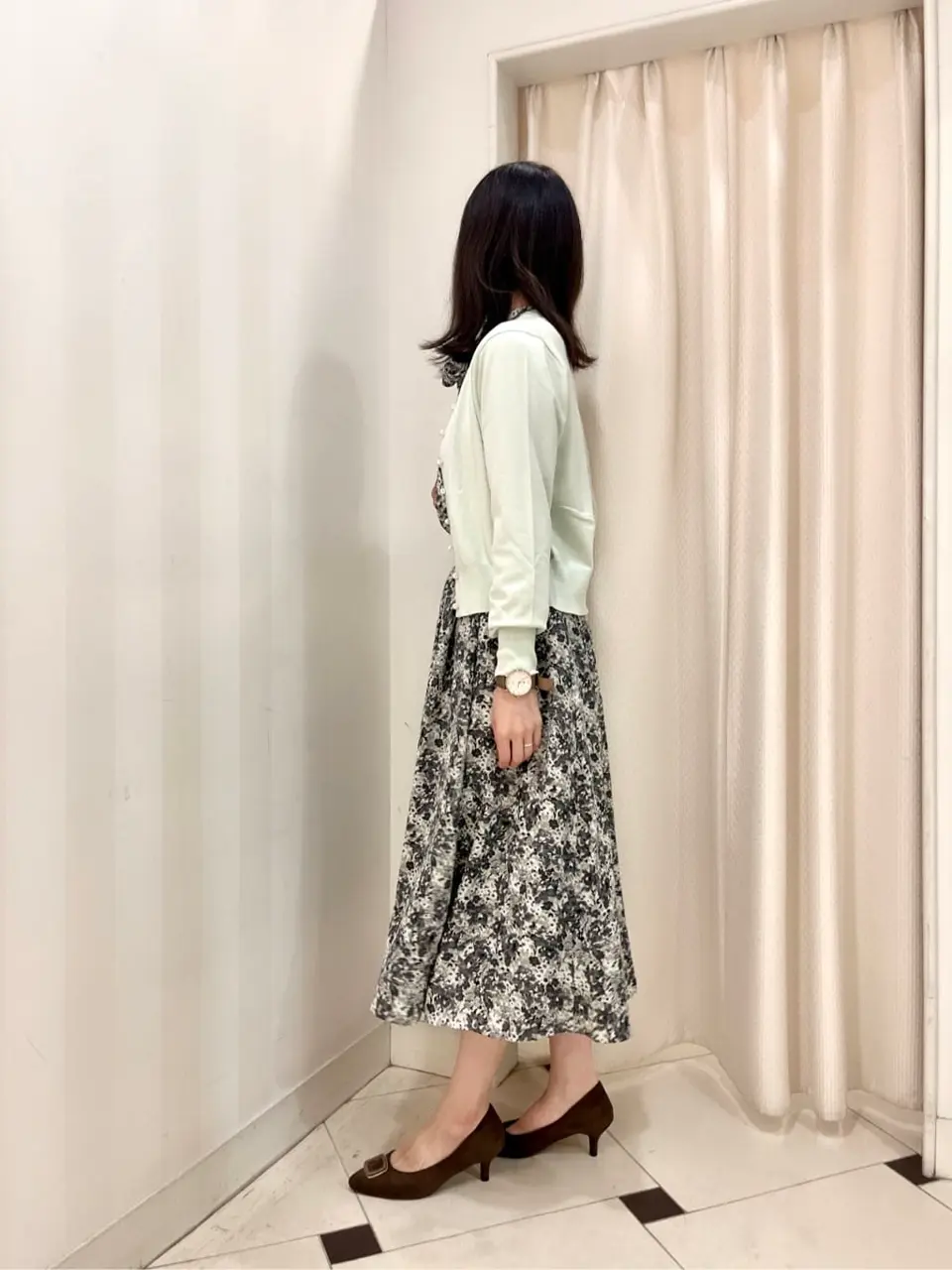 組曲 金井 コーディネート画像