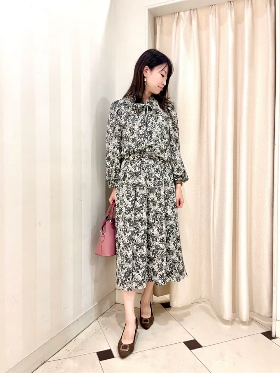 組曲 金井 コーディネート画像