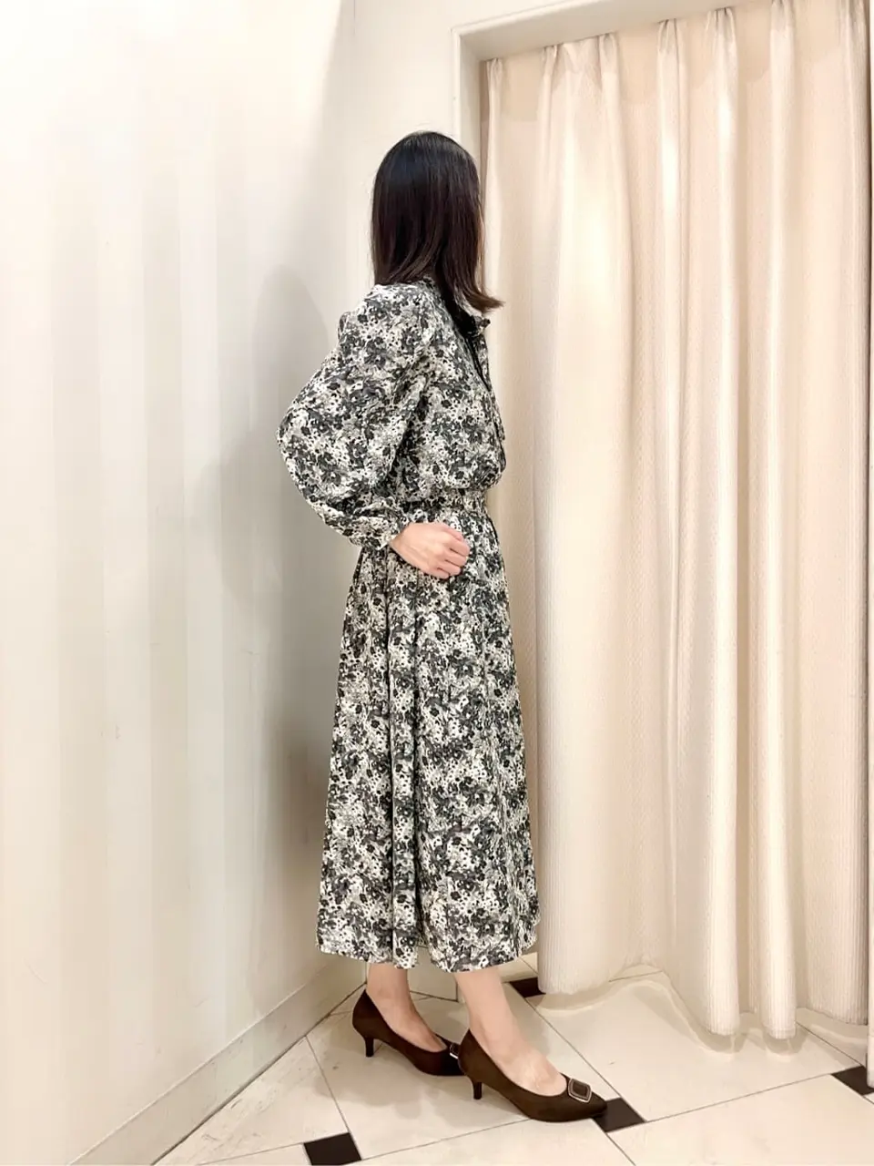 組曲 金井 コーディネート画像