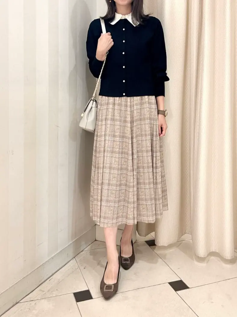 組曲 金井 コーディネート画像