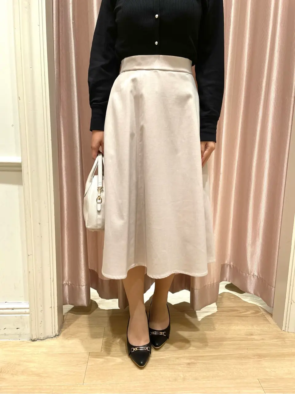 組曲 スタッフ コーディネート画像