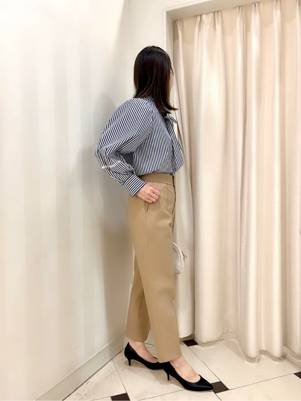 組曲 金井 コーディネート画像