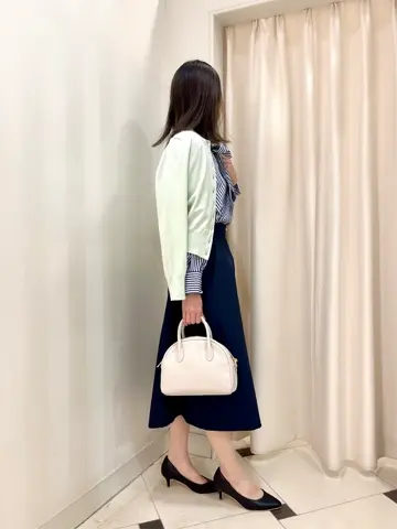 組曲 金井 コーディネート画像