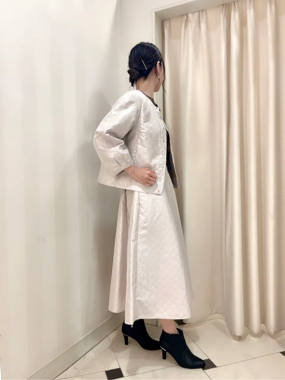 組曲 金井 コーディネート画像