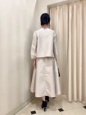 組曲 金井 コーディネート画像