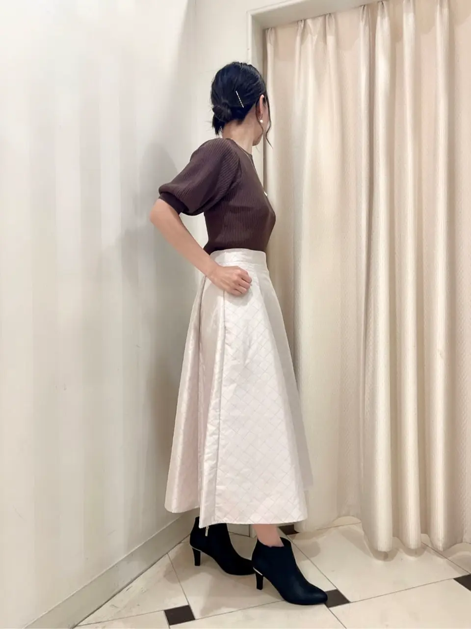 組曲 金井 コーディネート画像