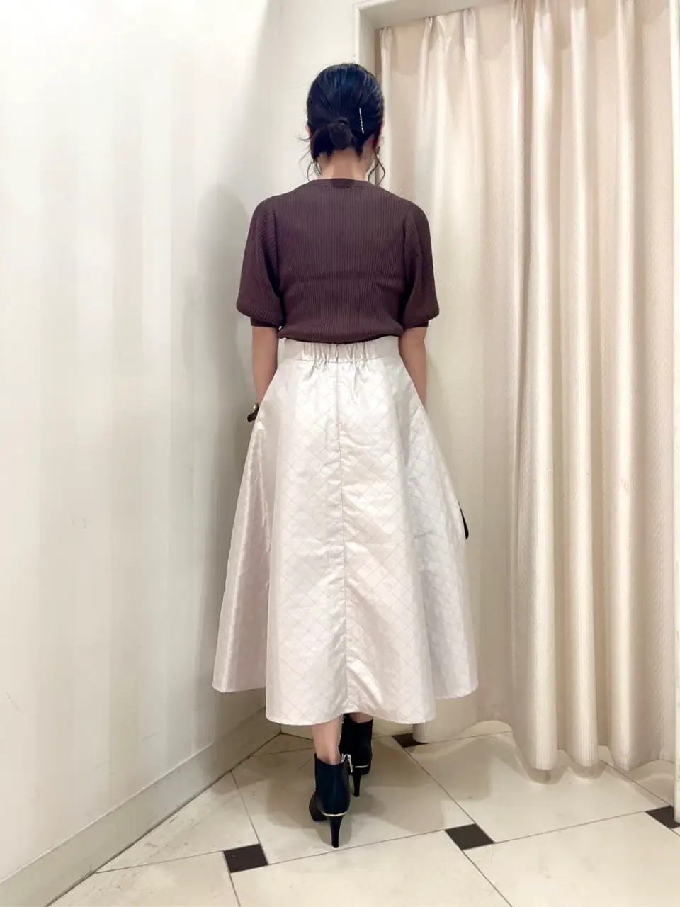 組曲 金井 コーディネート画像