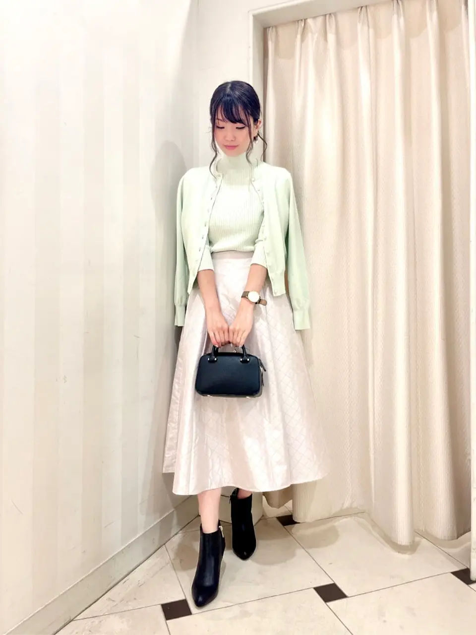 組曲 金井 コーディネート画像