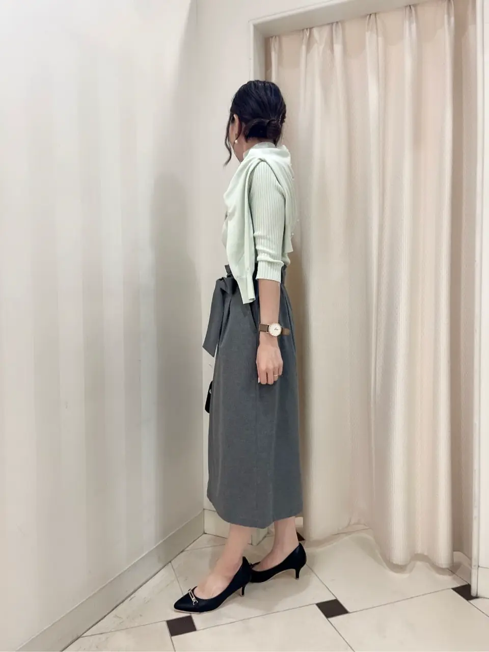 組曲 金井 コーディネート画像