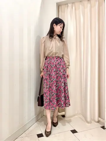 組曲 金井 コーディネート画像