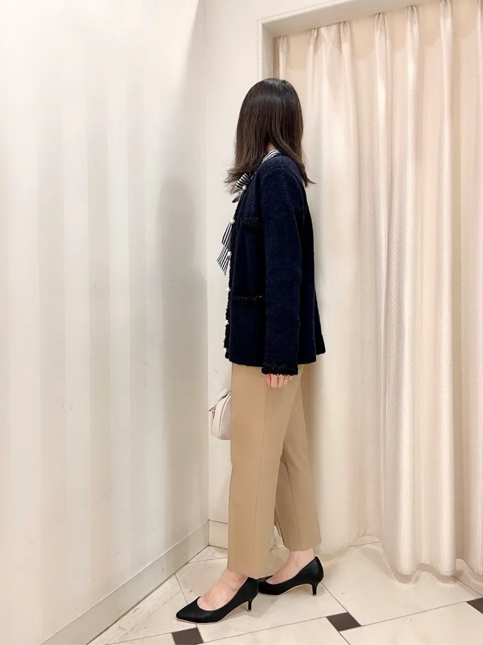 組曲 金井 コーディネート画像