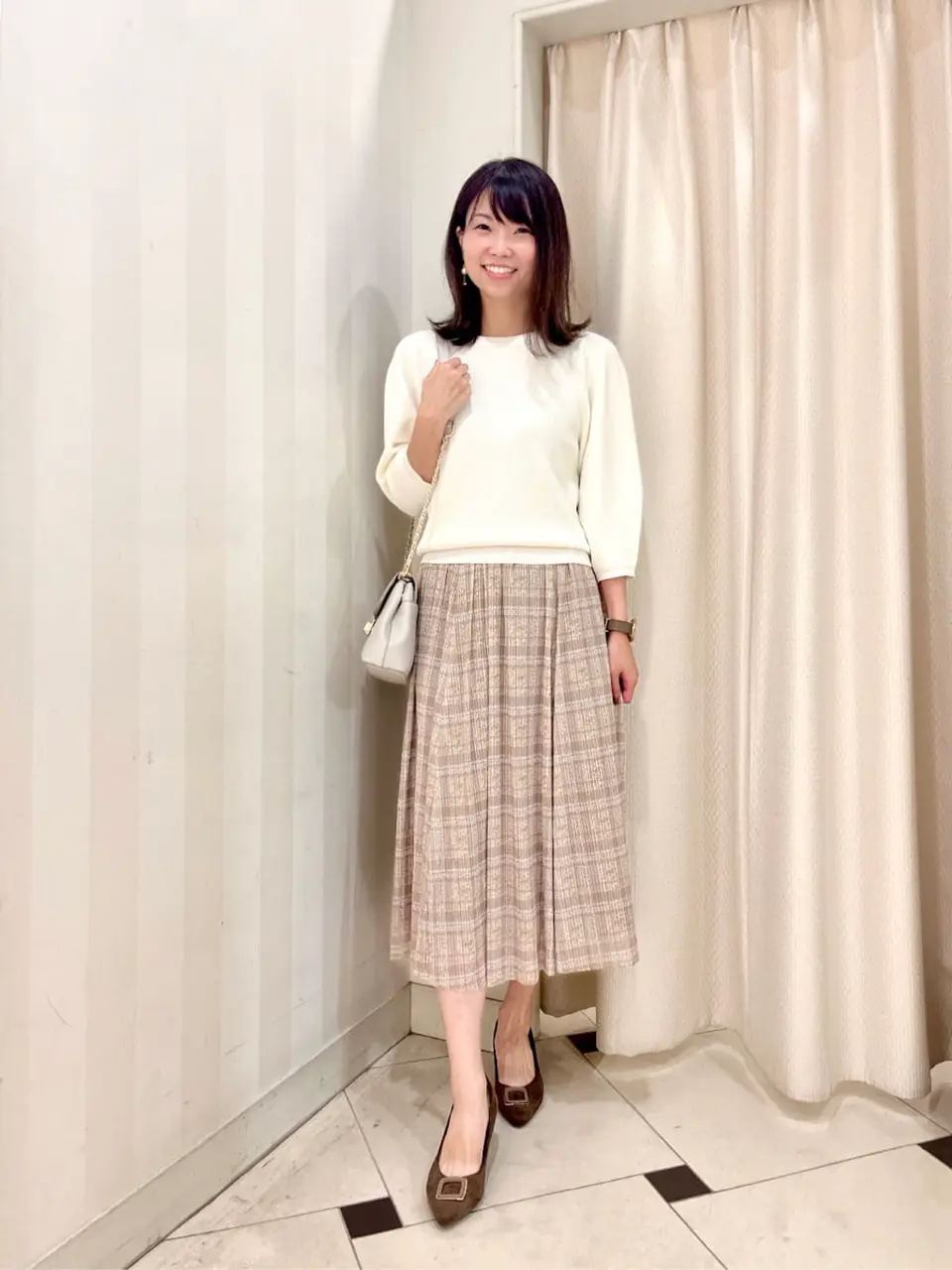 組曲 金井 コーディネート画像