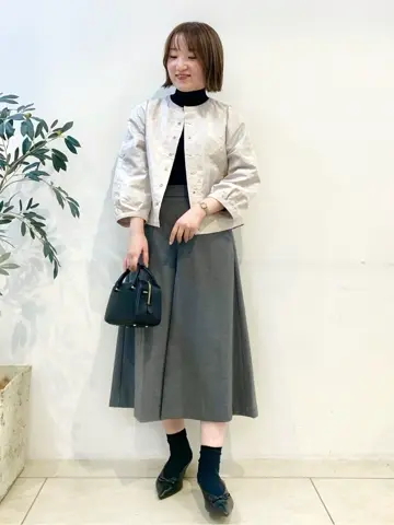 組曲 石井 コーディネート画像