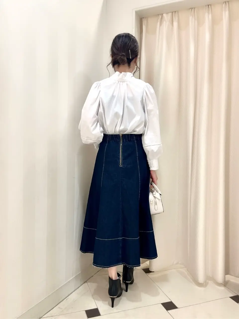 組曲 金井 コーディネート画像