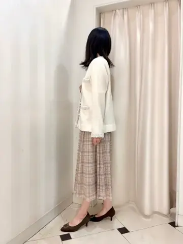 組曲 金井 コーディネート画像