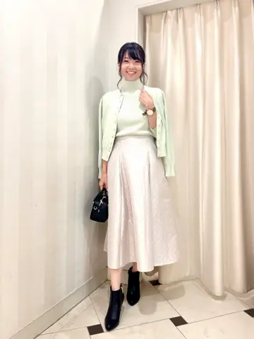 組曲 金井 コーディネート画像