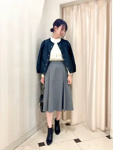 組曲 金井 コーディネート画像