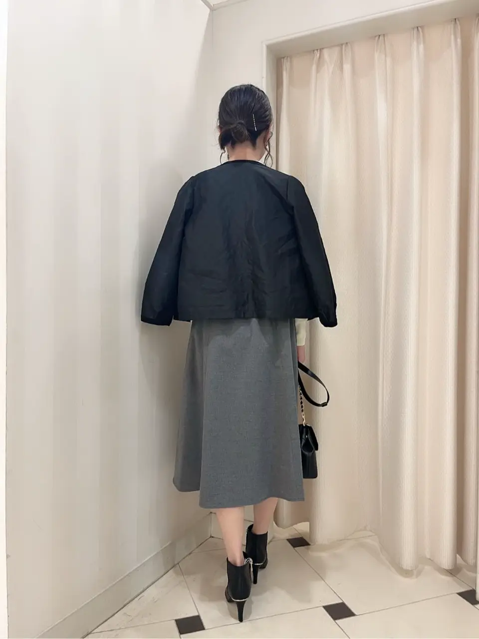 組曲 金井 コーディネート画像