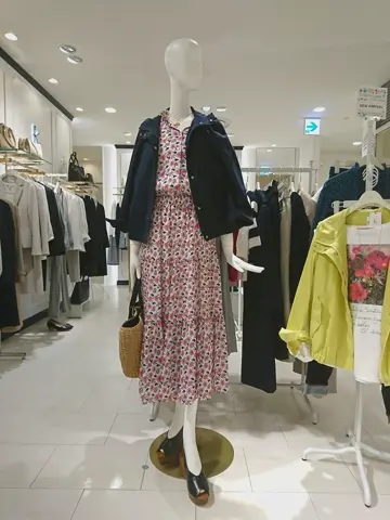 組曲 岡 コーディネート画像