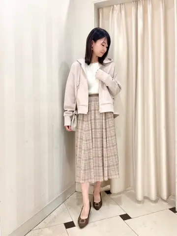 組曲 金井 コーディネート画像