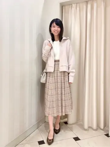 組曲 金井 コーディネート画像