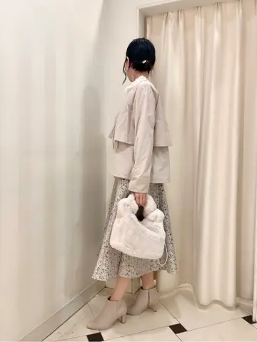 組曲 金井 コーディネート画像