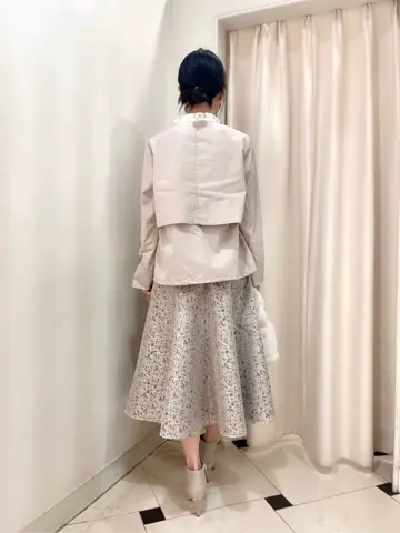 組曲 金井 コーディネート画像