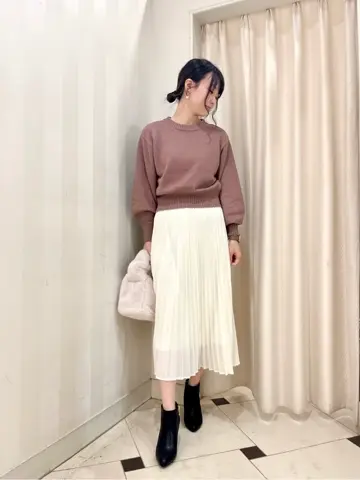 組曲 金井 コーディネート画像