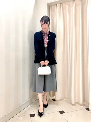 組曲 金井 コーディネート画像