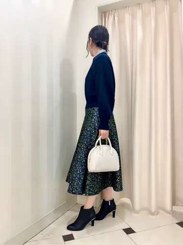 組曲 金井 コーディネート画像