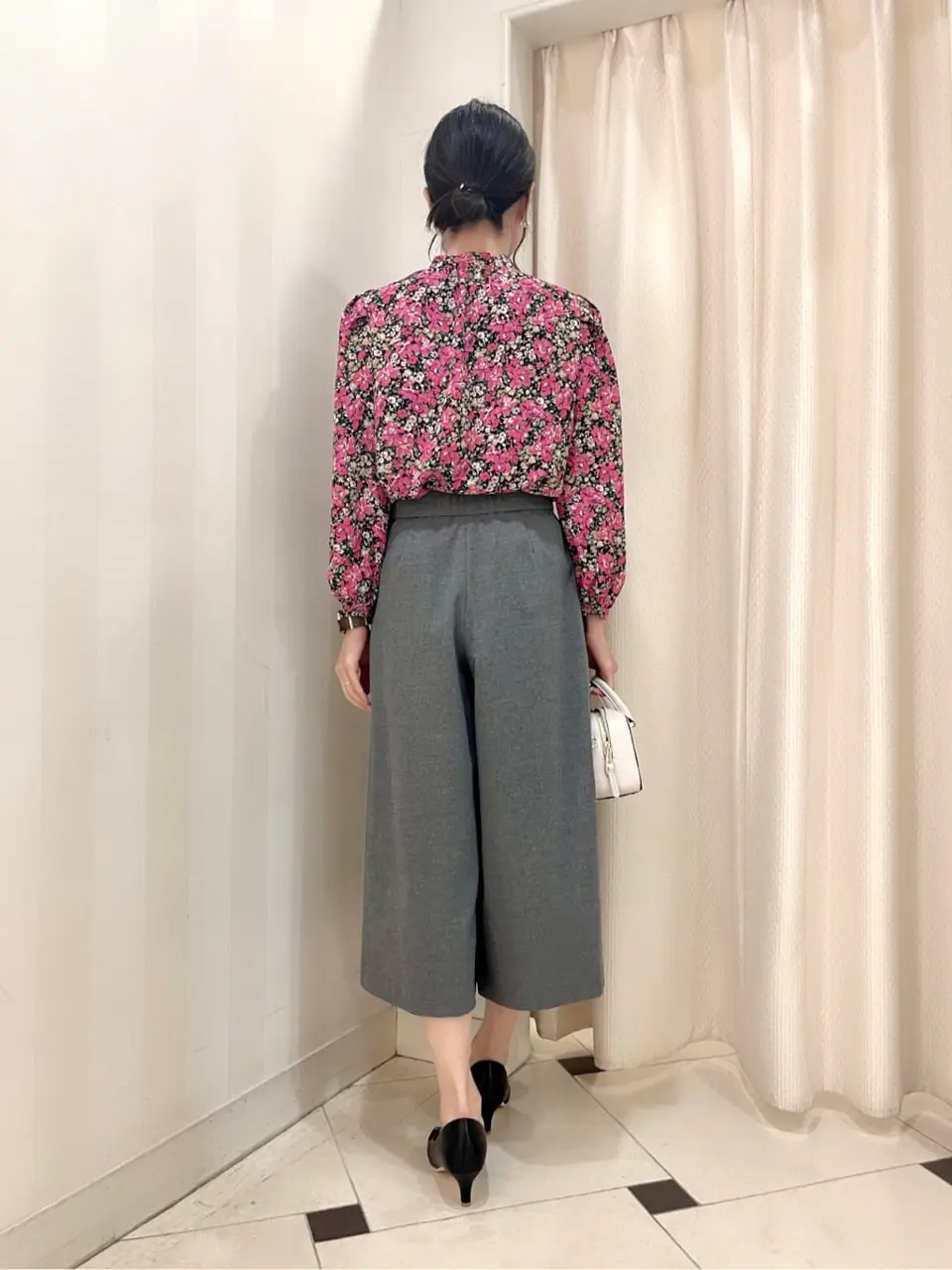 組曲 金井 コーディネート画像