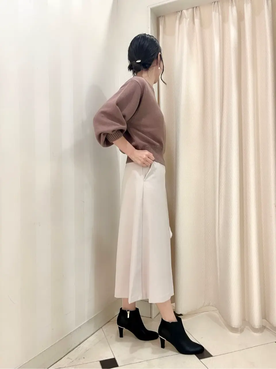 組曲 金井 コーディネート画像