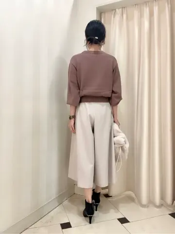 組曲 金井 コーディネート画像