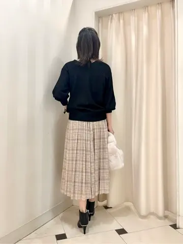 組曲 金井 コーディネート画像