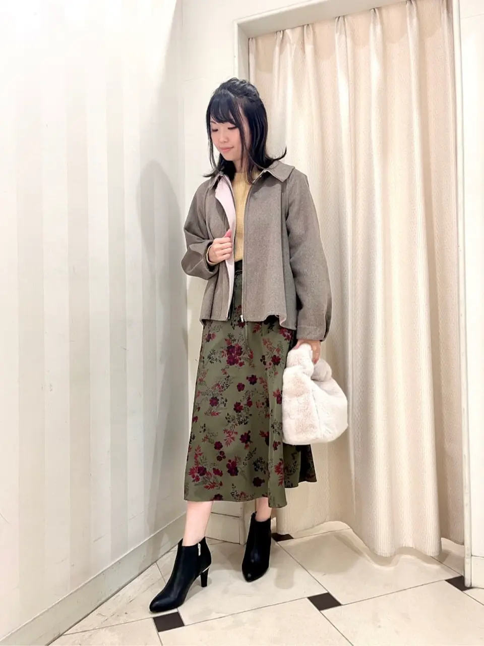 組曲 金井 コーディネート画像